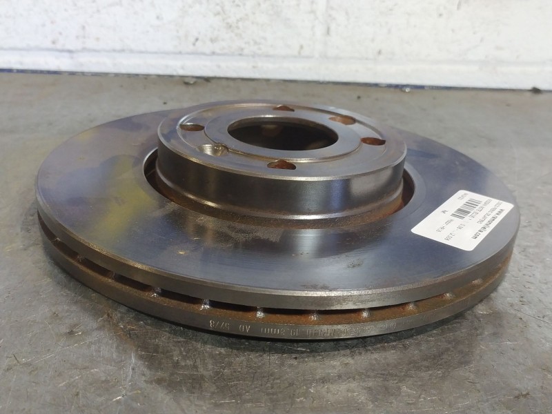 Recambio de disco freno delantero para nissan note (e11e)  | 0.06 - ...  | 0.06 - ... referencia OEM IAM   