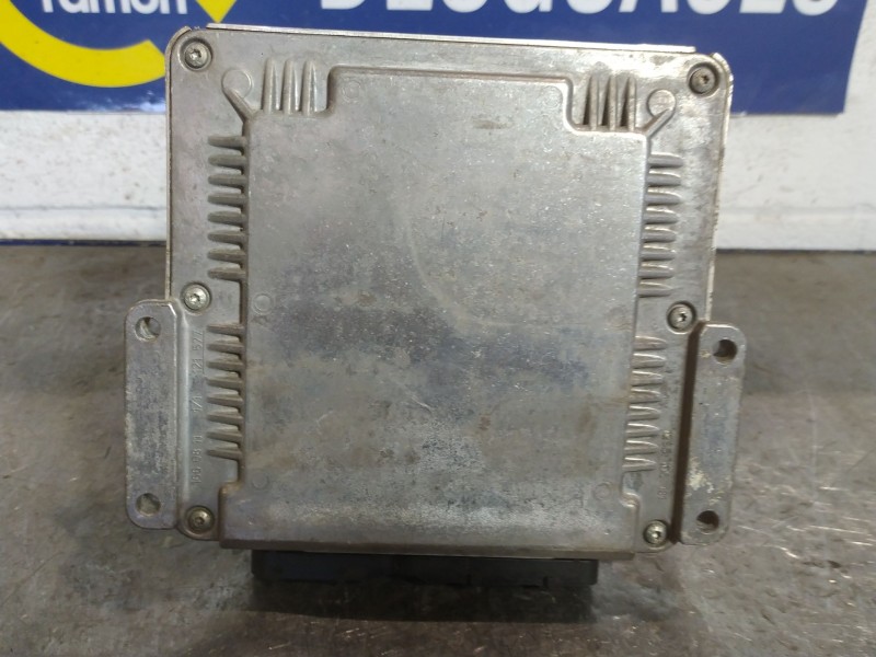 Recambio de centralita motor uce para chrysler grand voyager  | 0.08 - ...  | 0.08 - ... referencia OEM IAM 0281012121  