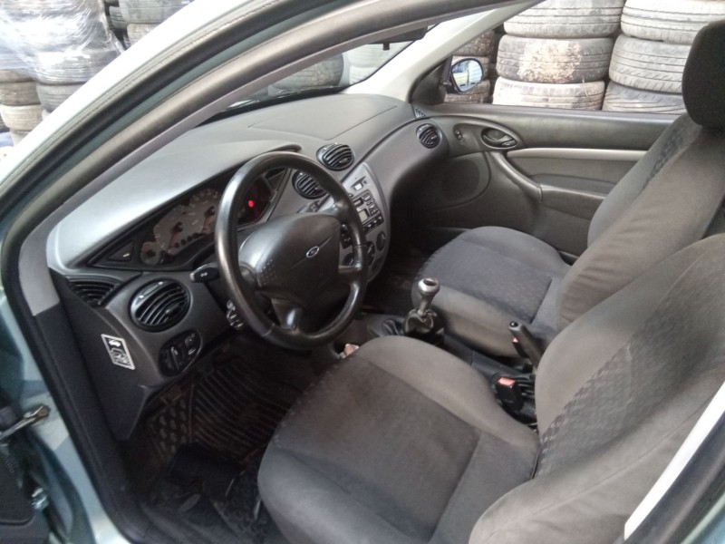 ford focus 1.6 ghia del año 1999