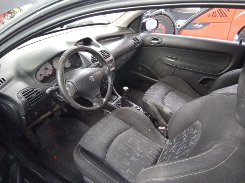 peugeot 206 1.4 75 del año 2003
