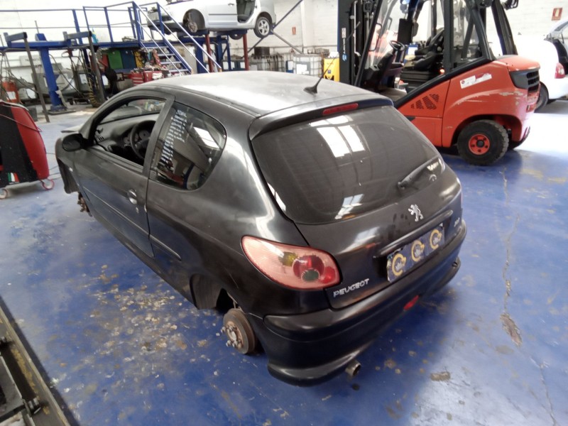 peugeot 206 1.4 75 del año 2003