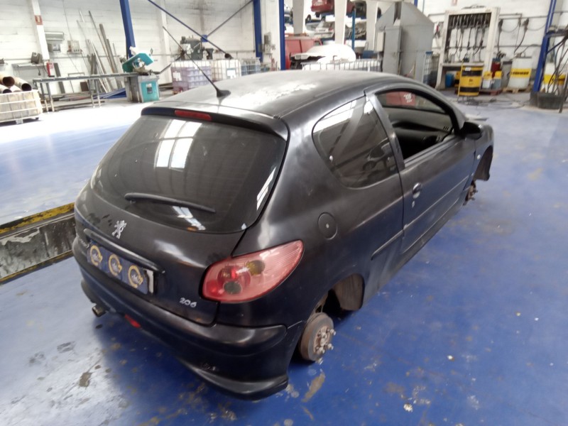 peugeot 206 1.4 75 del año 2003