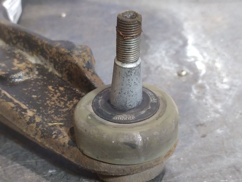 Recambio de brazo suspension inferior delantero izquierdo para chrysler grand voyager  | 0.08 - ...  | 0.08 - ... referencia OEM