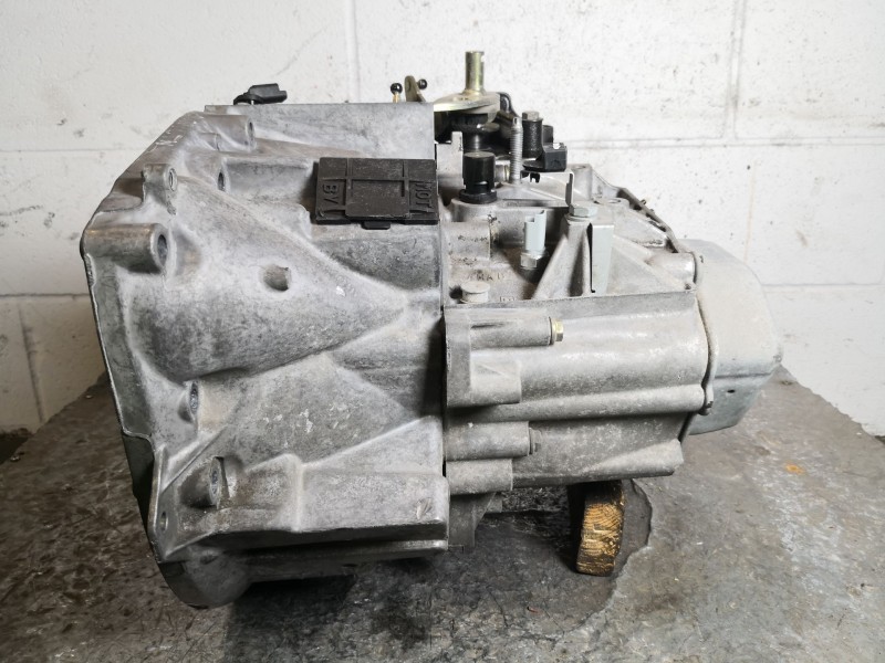 Recambio de caja cambios para citroen c5 berlina referencia OEM IAM 20LM23  