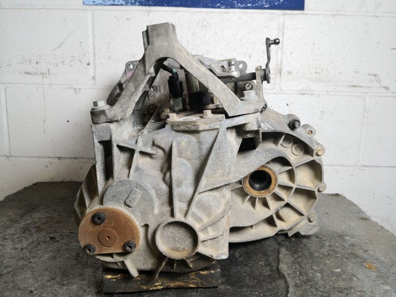 Recambio de caja cambios para ford focus berlina (cap) 1.6 tdci cat referencia OEM IAM 3M5R7002YF  