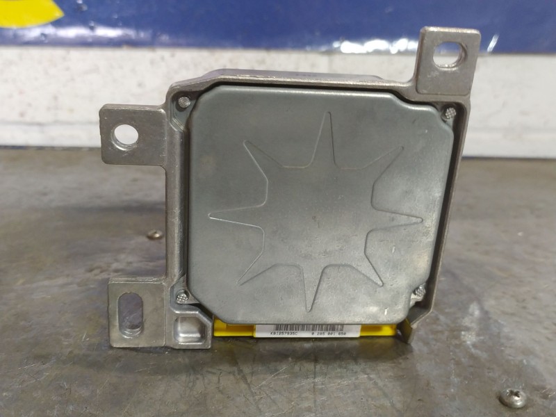 Recambio de centralita airbag para dacia logan ambiance referencia OEM IAM 0285001650  