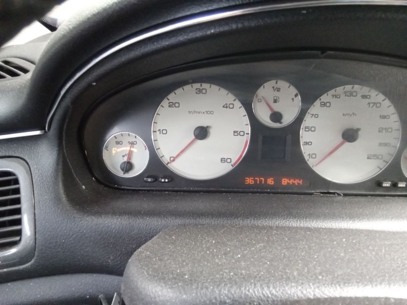 peugeot 607 del año 2003