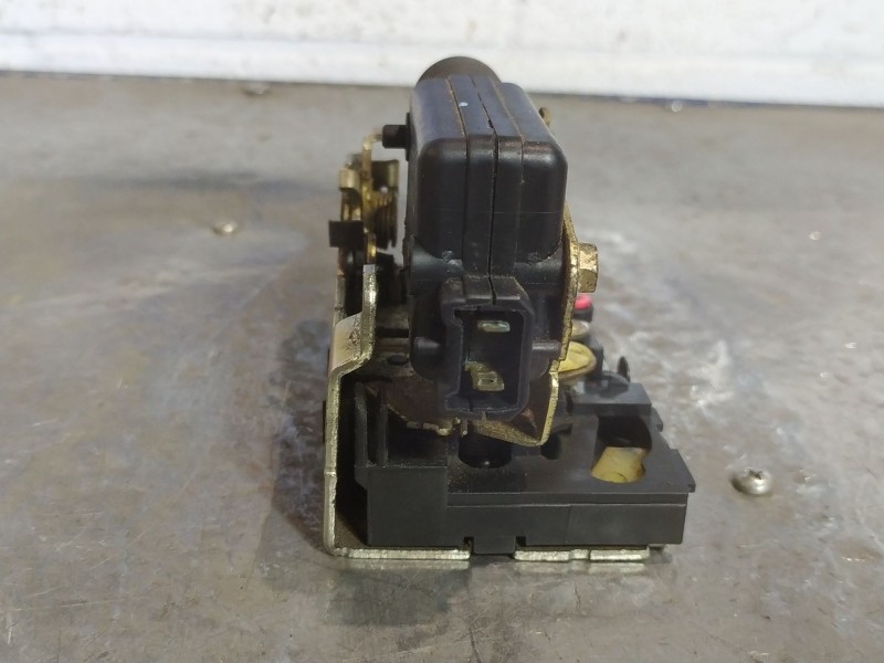 Recambio de cerradura puerta delantera izquierda para dacia logan ambiance referencia OEM IAM   