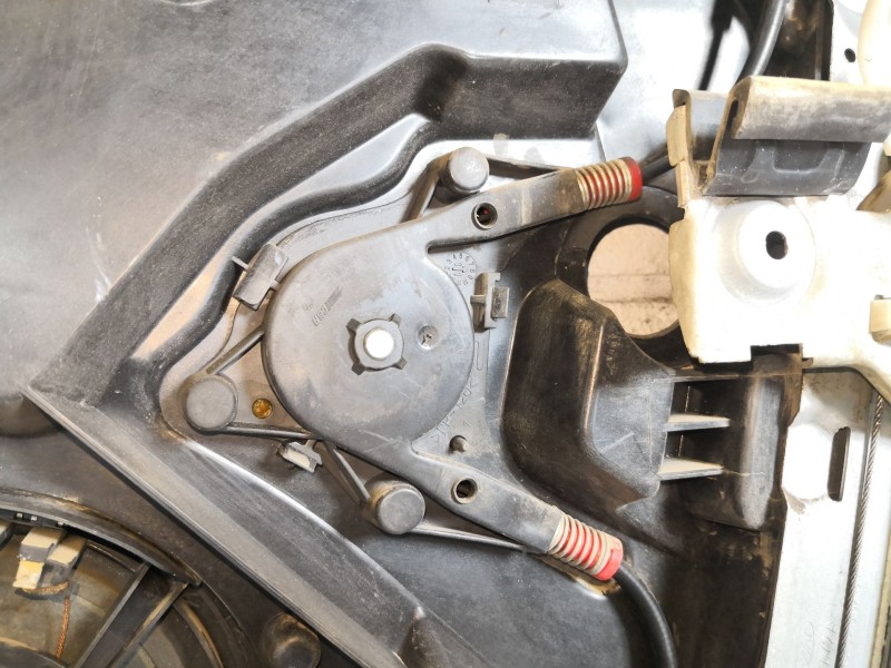 Recambio de elevalunas delantero izquierdo para ford fiesta (cb1)  | 0.08 - ...  | 0.08 - ... referencia OEM IAM   