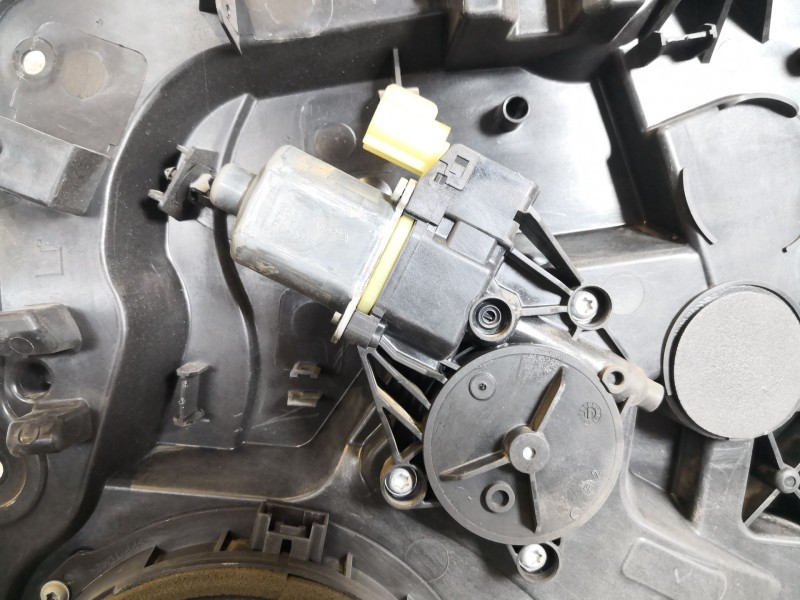 Recambio de elevalunas delantero derecho para ford fiesta (cb1)  | 0.08 - ...  | 0.08 - ... referencia OEM IAM   