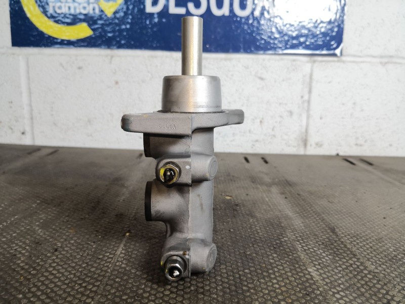 Recambio de bomba freno para dacia logan ambiance referencia OEM IAM   