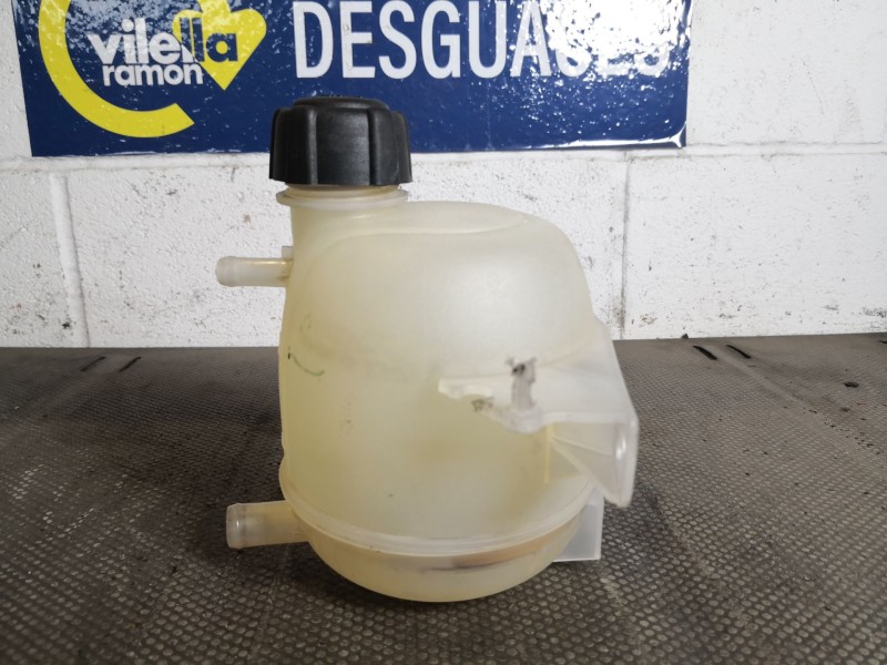 Recambio de deposito expansion para dacia logan ambiance referencia OEM IAM   