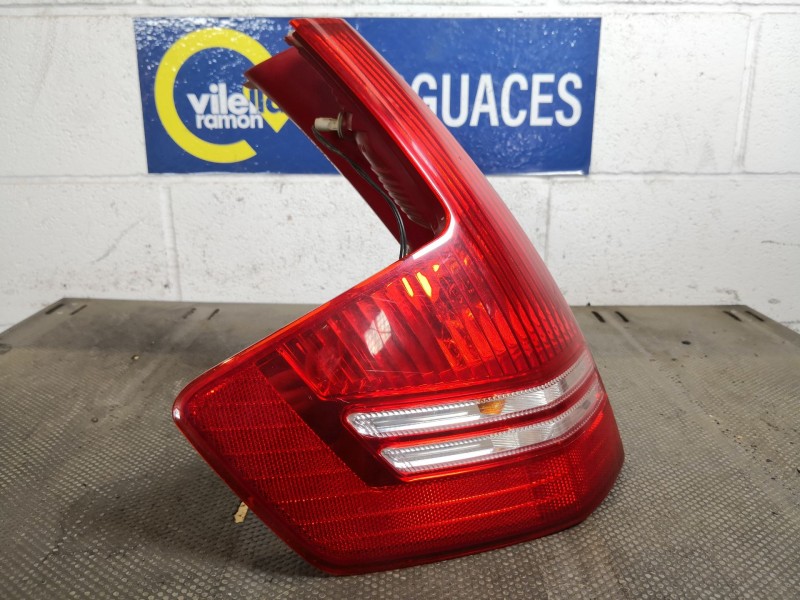 Recambio de piloto trasero izquierdo para citroen c4 berlina 1.6 16v hdi referencia OEM IAM   