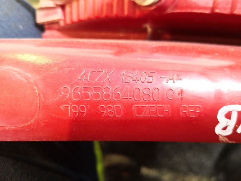 Recambio de piloto trasero izquierdo para citroen c4 berlina 1.6 16v hdi referencia OEM IAM   