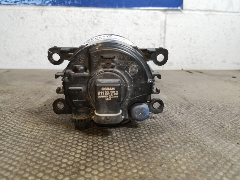 Recambio de faro antiniebla izquierdo para dacia logan ambiance referencia OEM IAM   