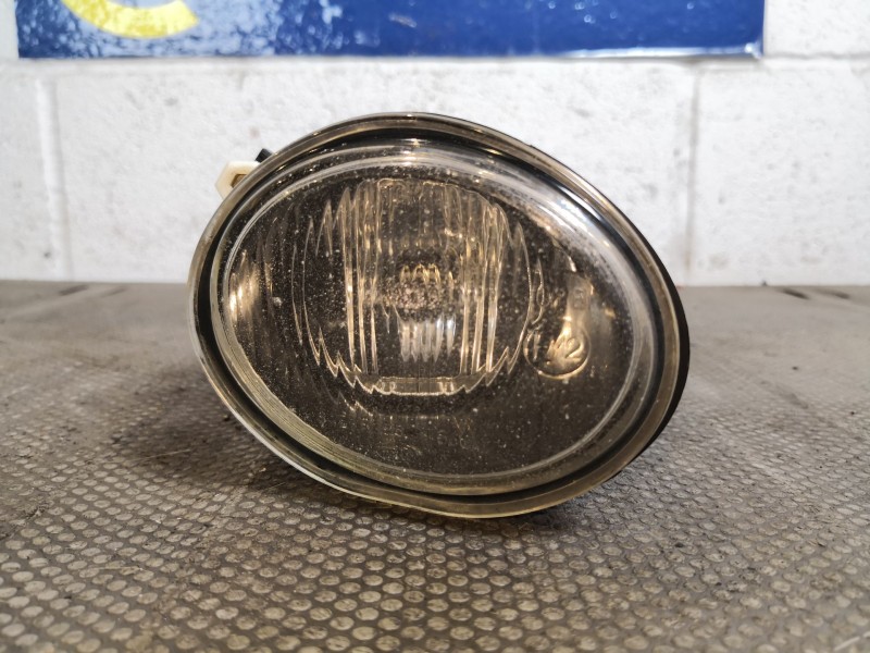 Recambio de faro antiniebla derecho para bmw serie 3 cabrio (e46) 2.0 16v diesel cat referencia OEM IAM   