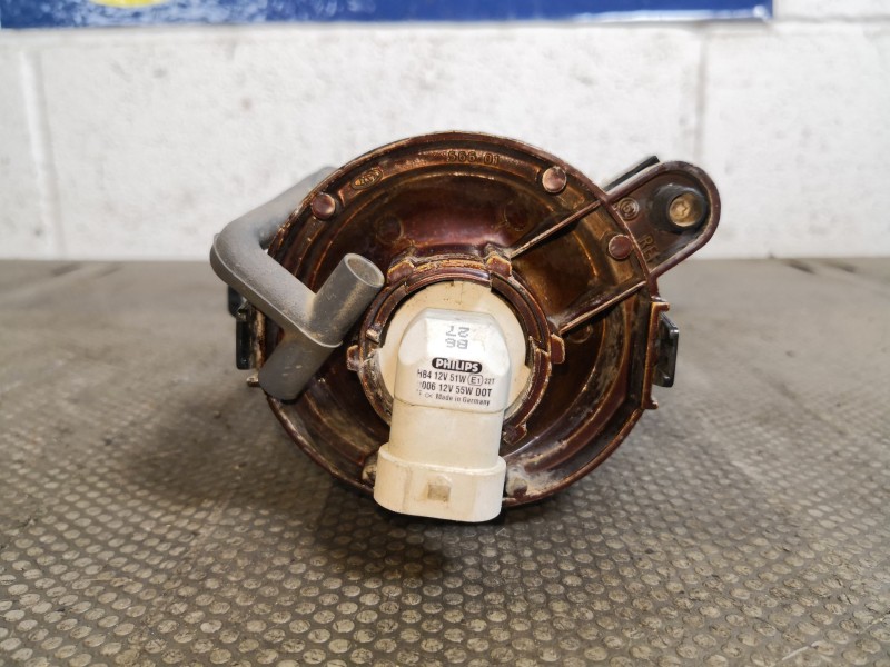 Recambio de faro antiniebla derecho para bmw serie 3 cabrio (e46) 2.0 16v diesel cat referencia OEM IAM   