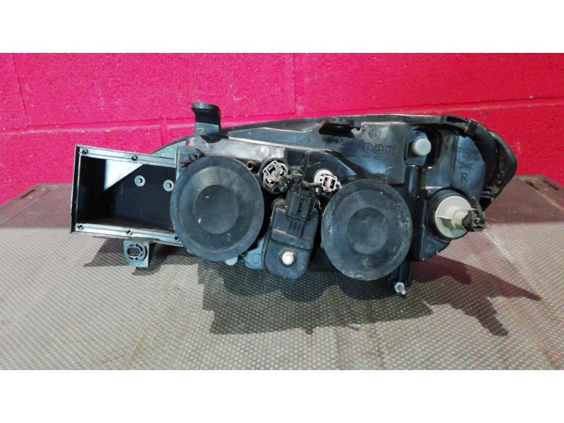 Recambio de faro derecho para nissan primera referencia OEM IAM    Recambio de faro derecho para nissan primera referencia OEM IAM