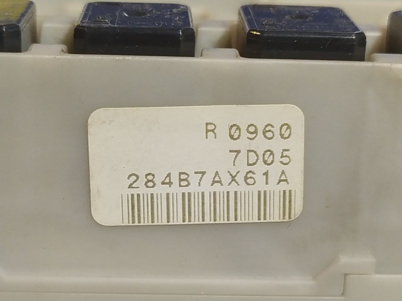 Recambio de caja reles fusibles para nissan note (e11e)  | 0.06 - ...  | 0.06 - ... referencia OEM IAM 284B7AX61A R09607D05 