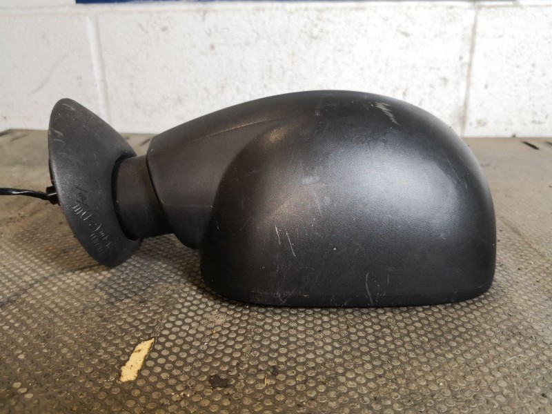 Recambio de retrovisor izquierdo para dacia logan ambiance referencia OEM IAM ELECTRIC  