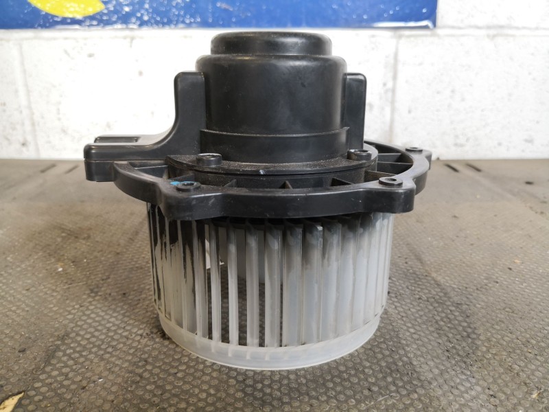 Recambio de motor calefaccion para daewoo lacetti 1.6 cat referencia OEM IAM   