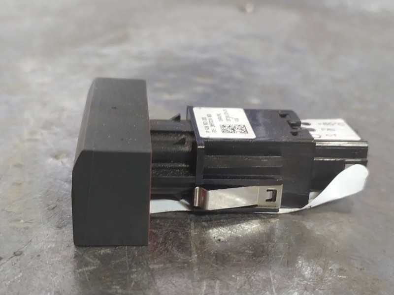 Recambio de warning para seat ibiza (6j5)  | 0.08 - ...  | 0.08 - ... referencia OEM IAM 6J953235  