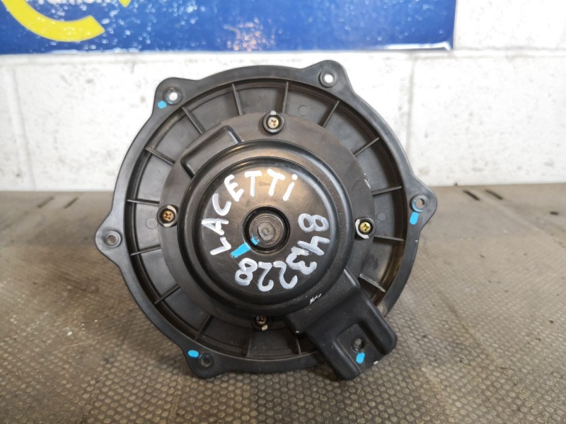 Recambio de motor calefaccion para daewoo lacetti 1.6 cat referencia OEM IAM 614470  