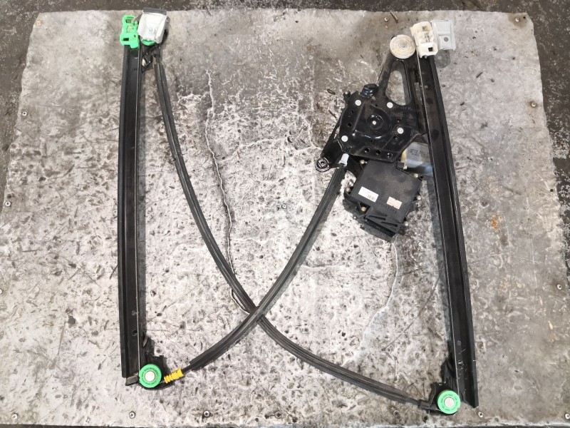 Recambio de elevalunas delantero derecho para seat alhambra 1.9 tdi se referencia OEM IAM 7M3959802   Recambio de elevalunas delantero derecho para seat alhambra 1.9 tdi se referencia OEM IAM 7M3959802