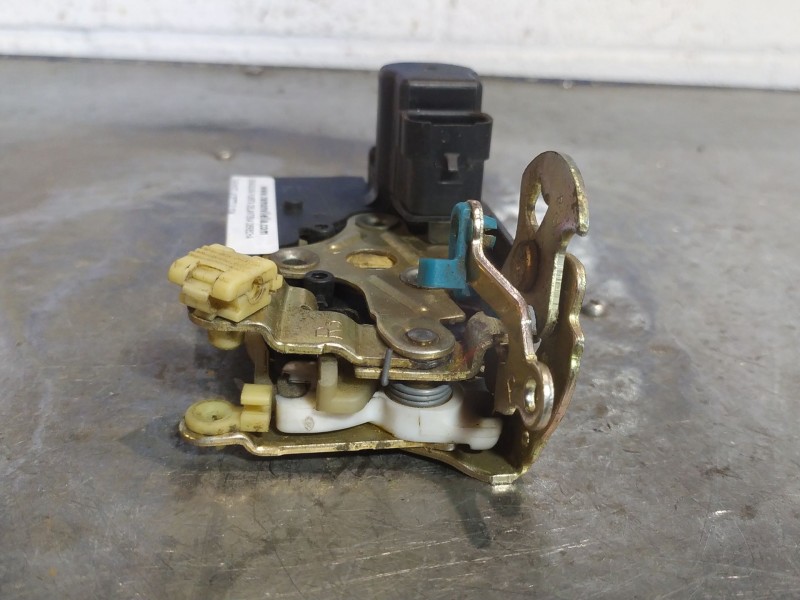 Recambio de cerradura puerta delantera derecha para daewoo lacetti 1.6 cat referencia OEM IAM   