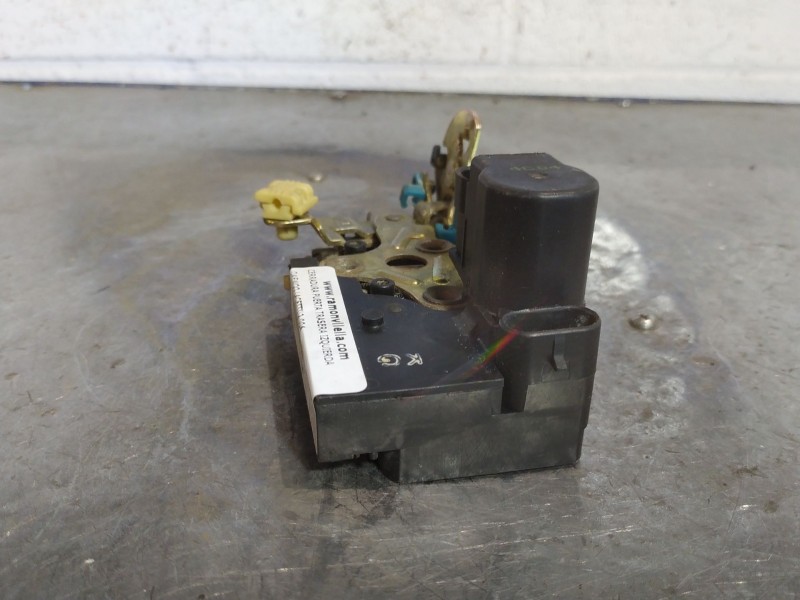 Recambio de cerradura puerta trasera izquierda para daewoo lacetti 1.6 cat referencia OEM IAM   