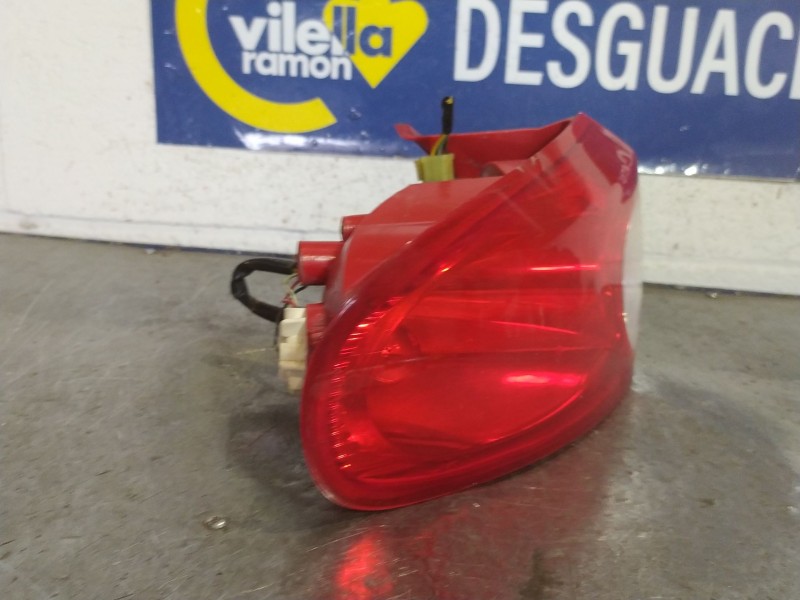 Recambio de piloto trasero izquierdo para daewoo lacetti 1.6 cat referencia OEM IAM   