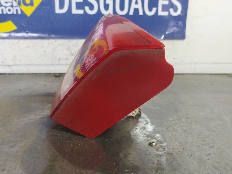 Recambio de piloto porton derecho para daewoo lacetti 1.6 cat referencia OEM IAM   