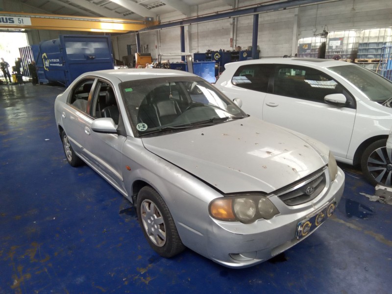 kia shuma ii del año 2001