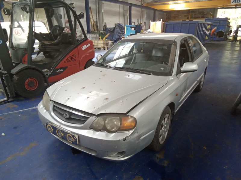 kia shuma ii del año 2001