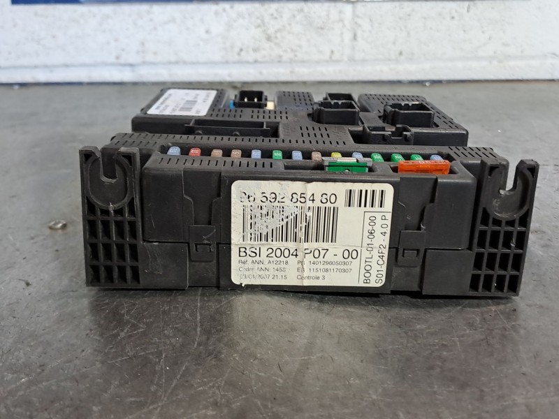 Recambio de centralita bsi para peugeot 207 cc  | 0.07 - ...  | 0.07 - ... referencia OEM IAM BSI2004P0700  