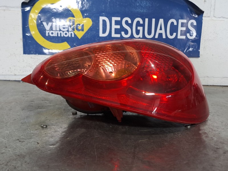 Recambio de piloto trasero derecho para toyota aygo (kgb/wnb) blue referencia OEM IAM   