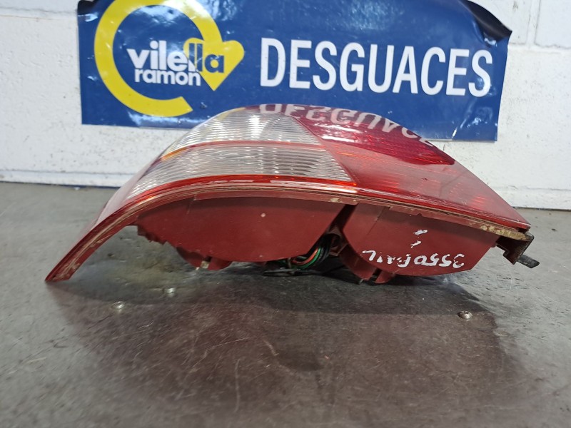 Recambio de piloto trasero izquierdo para kia shuma ii referencia OEM IAM   