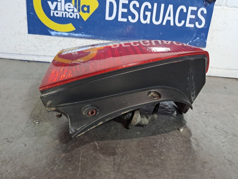 Recambio de piloto trasero izquierdo para kia shuma ii referencia OEM IAM   