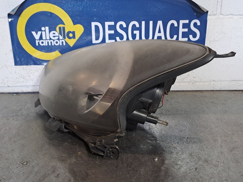 Recambio de faro izquierdo para toyota aygo (kgb/wnb) blue referencia OEM IAM   
