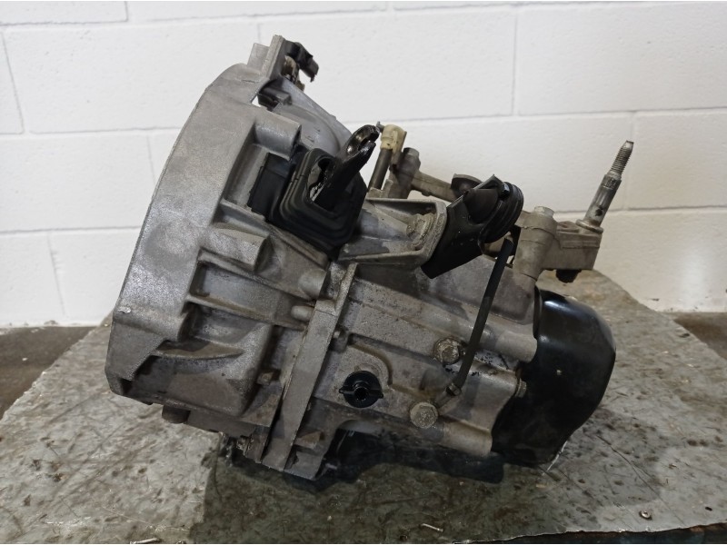 Recambio de caja cambios para renault clio ii fase ii (b/cb0) 1.4 16v | 0.01 - ... 1.4 16v | 0.01 - ... referencia OEM IAM JB151