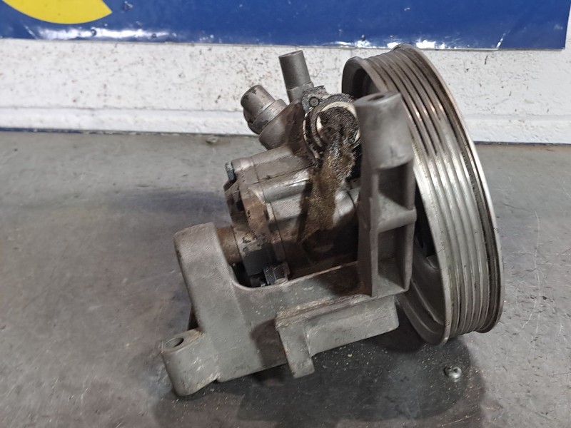 Recambio de bomba direccion para audi a6 2.4 referencia OEM IAM   