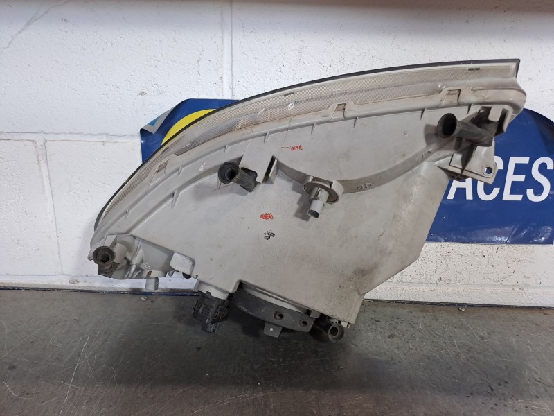 Recambio de faro derecho para daewoo kalos 1.2 cat | 0.02 - ... 1.2 cat | 0.02 - ... referencia OEM IAM   
