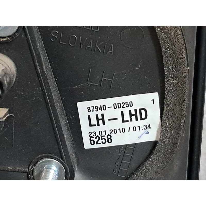 Recambio de retrovisor izquierdo para toyota yaris (ksp9/scp9/nlp9) 1.4 turbodiesel cat referencia OEM IAM 879400D250  