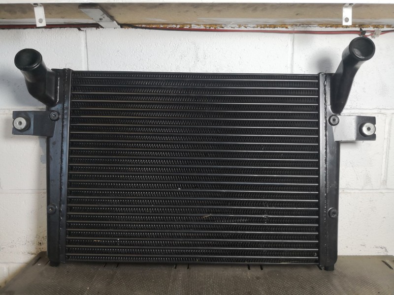Recambio de intercooler para jeep gr.cherokee (wj/wg) 3.1 td cat referencia OEM IAM 52079499AC  