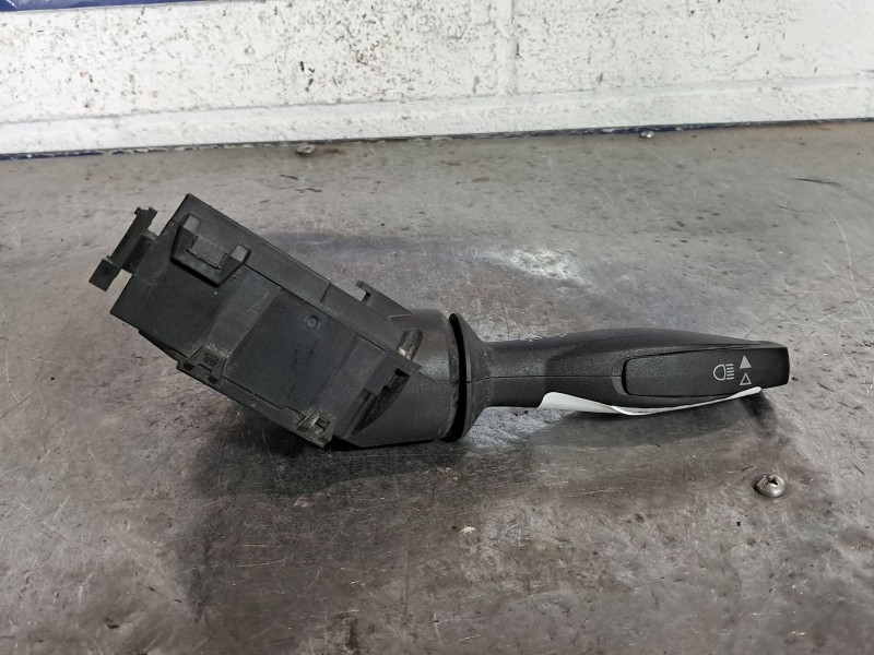 Recambio de mando intermitentes para ford fiesta referencia OEM IAM   