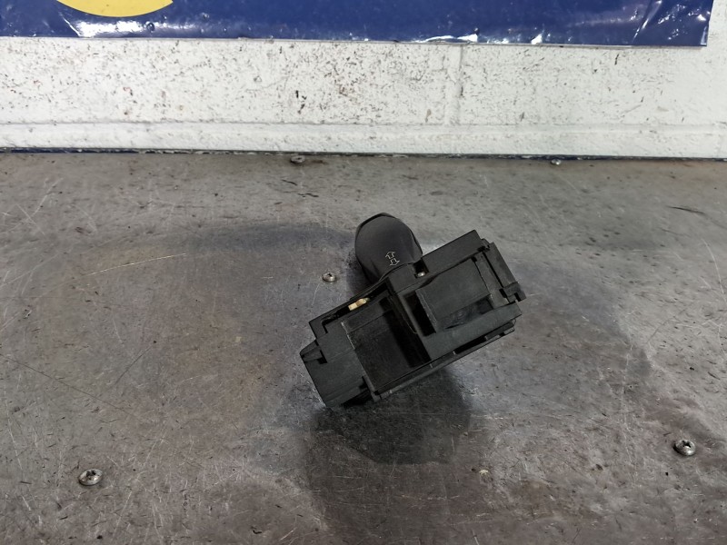 Recambio de mando intermitentes para ford fiesta referencia OEM IAM   