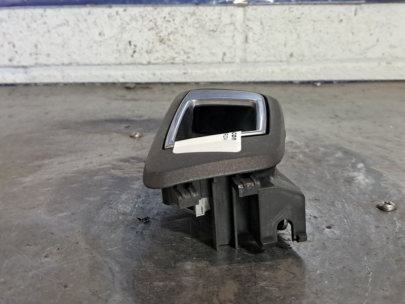 Recambio de maneta interior trasera izquierda para ford fiesta referencia OEM IAM   