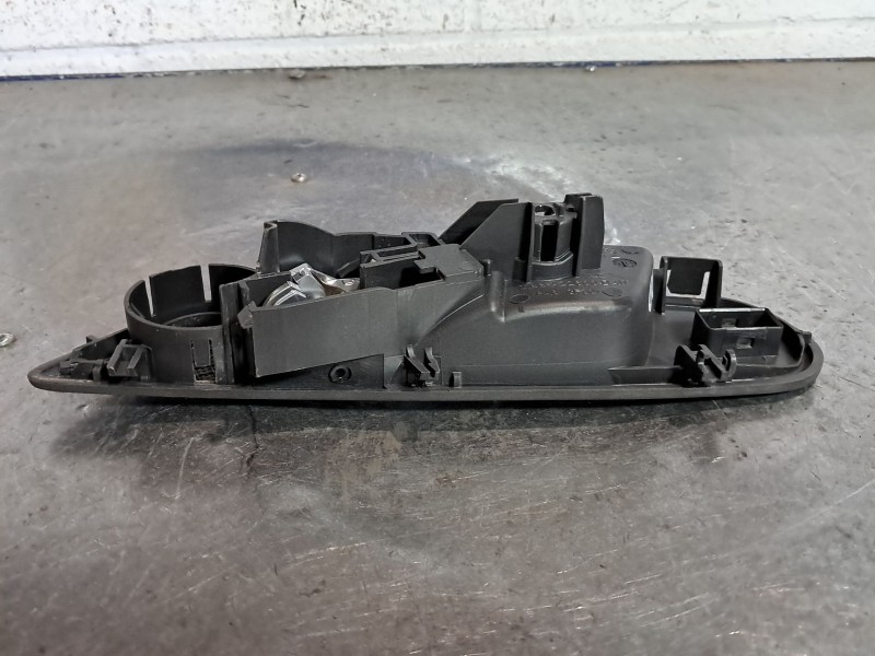 Recambio de maneta interior delantera derecha para ford fiesta referencia OEM IAM   