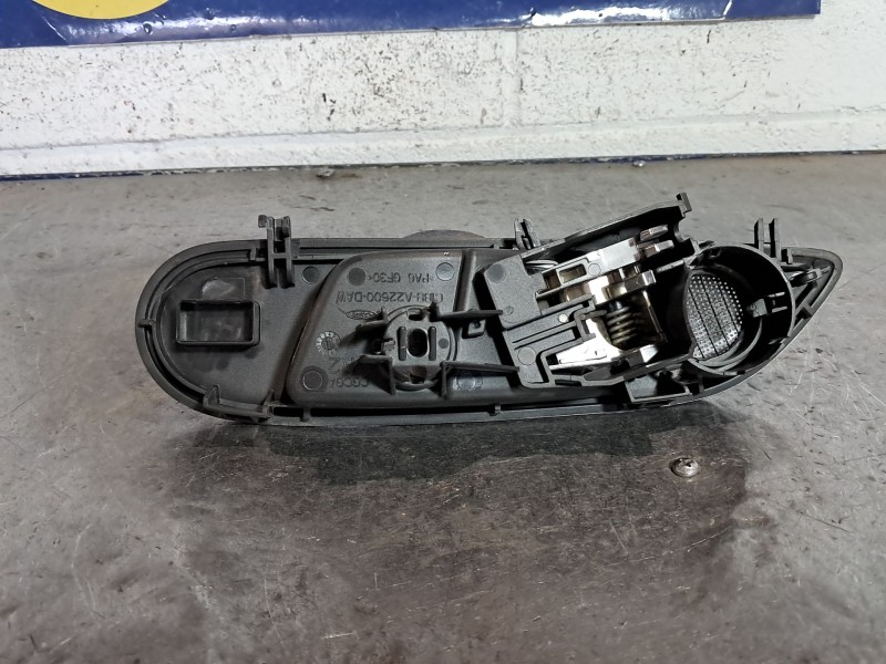 Recambio de maneta interior delantera derecha para ford fiesta referencia OEM IAM   