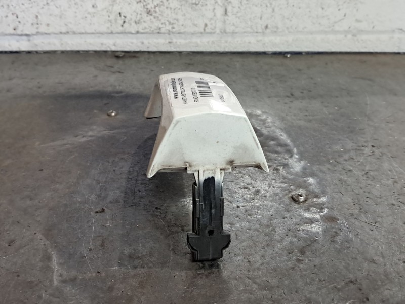 Recambio de maneta exterior trasera derecha para ford fiesta referencia OEM IAM   